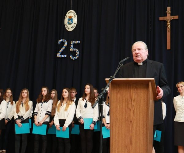 25 éves fennállását ünnepelte a Padányi Katolikus Iskola november 11-én