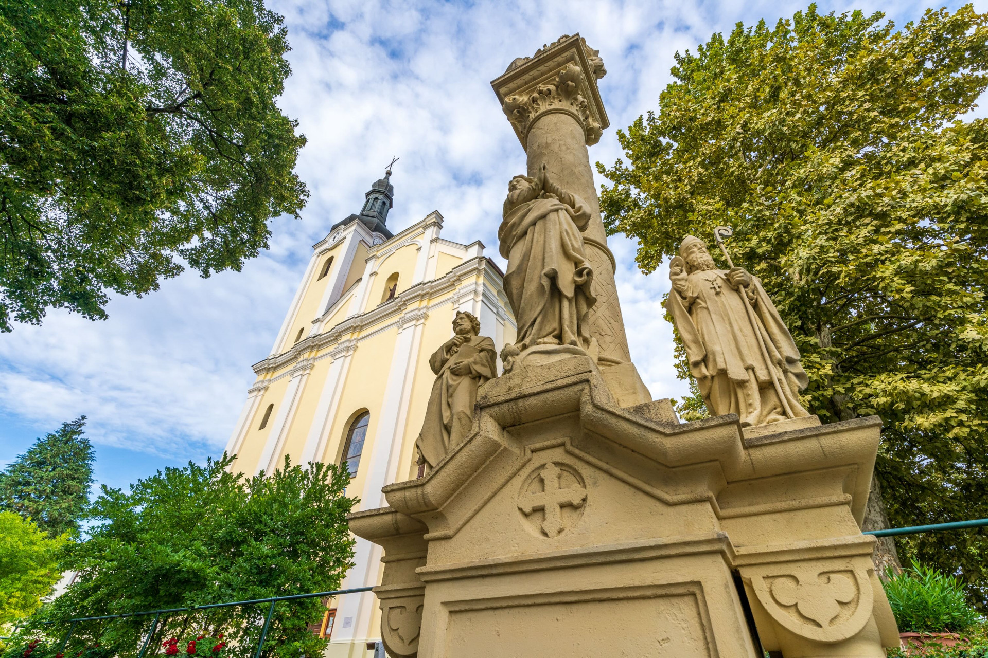 Ünnepi szentmise Szent László király tiszteletére Búcsúszentlászlón