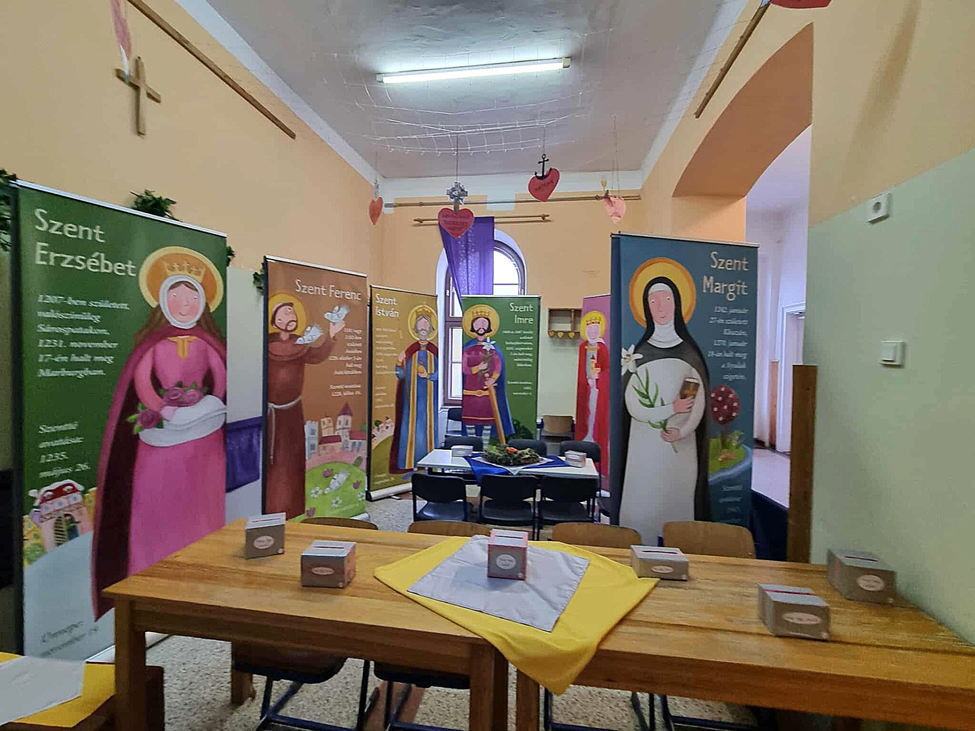 „Példaképek időtlen értékekkel”