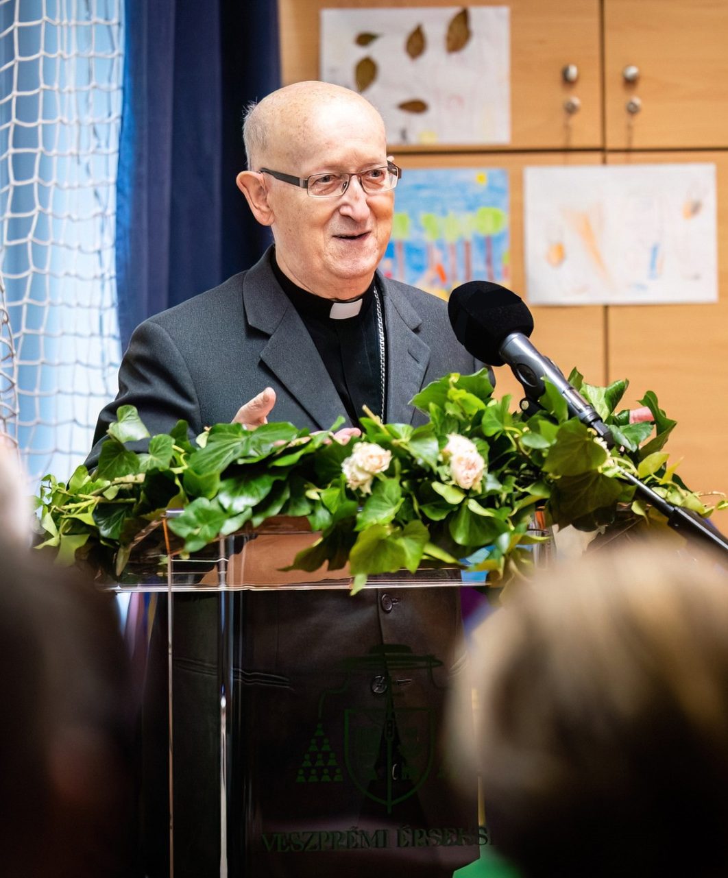 Márfi Gyula nyugalmazott érsek atyát születésnapján köszöntjük