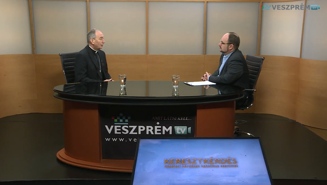 A Keresztkérdés januári száma