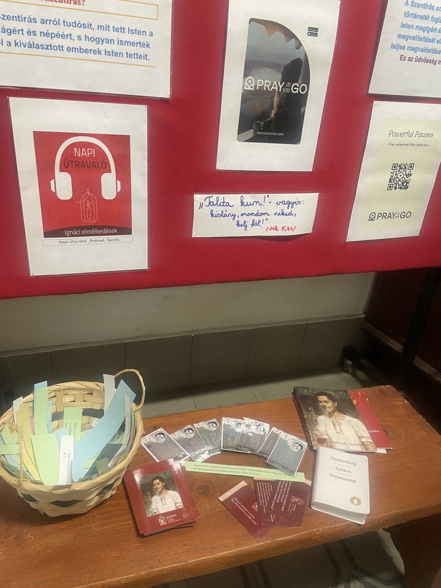 Szentírás kiállítás a Padányiban