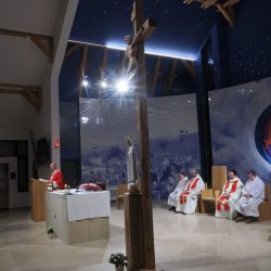 Elsőcsütörtöki szentségimádás Nemesvámoson